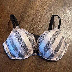 VS 34D Very Sexy PUSH up